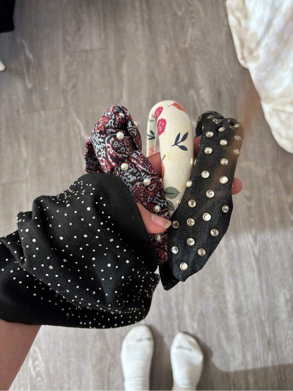 Includes all:your preppy era, feminine, Fabric Headbands — Black, Floral, pearls